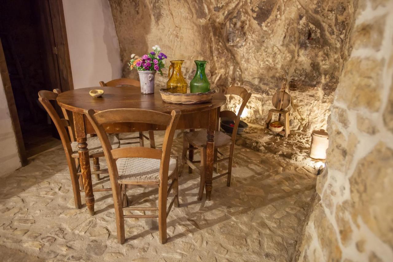 Case-Grotte Degli Avi, Esperienza Abitativa In Grotta Modica Eksteriør bilde