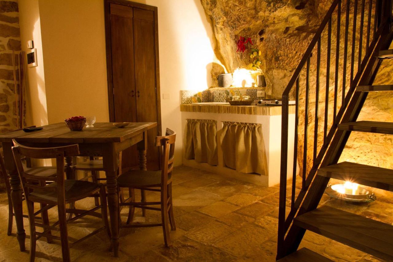 Case-Grotte Degli Avi, Esperienza Abitativa In Grotta Modica Eksteriør bilde