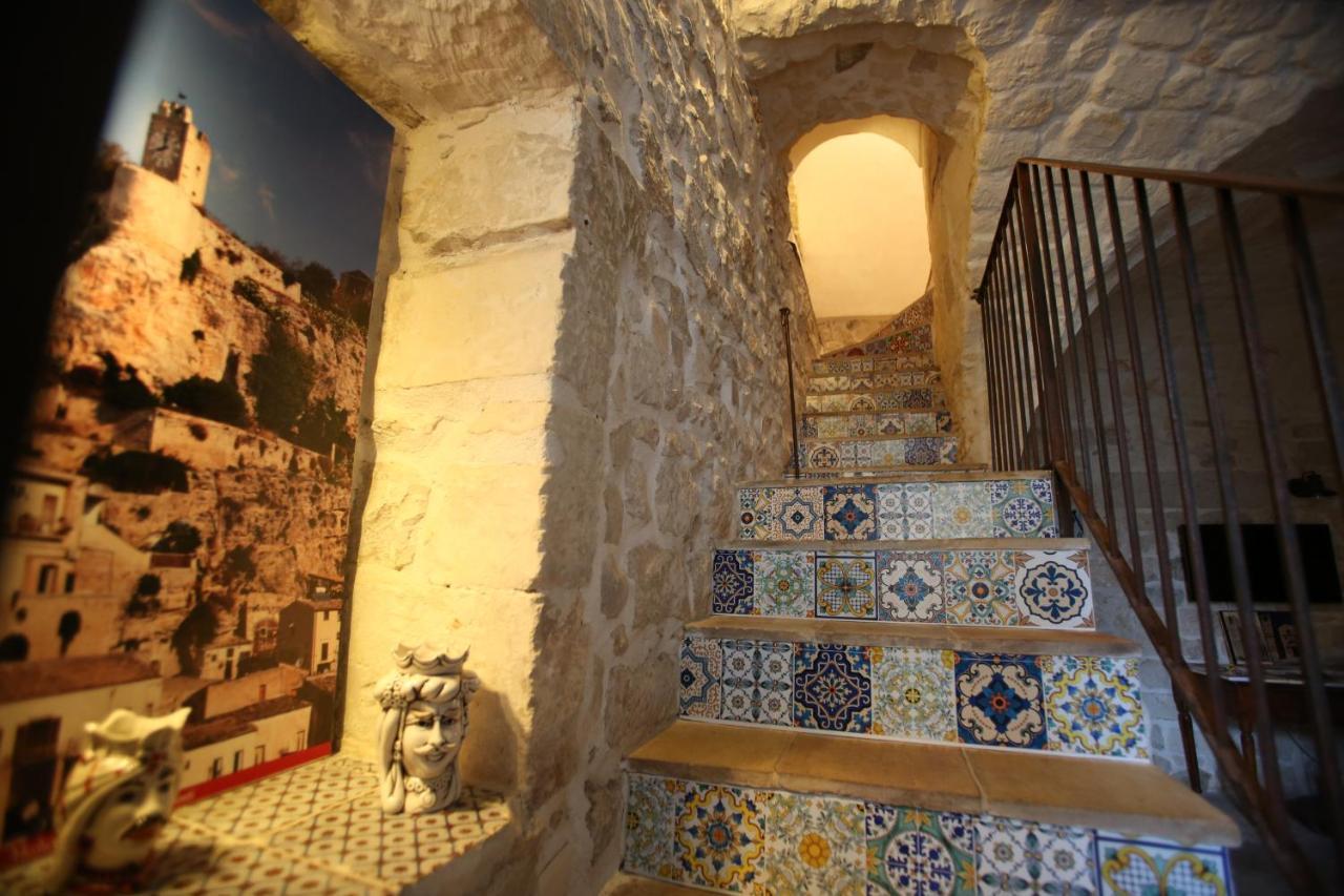 Case-Grotte Degli Avi, Esperienza Abitativa In Grotta Modica Eksteriør bilde