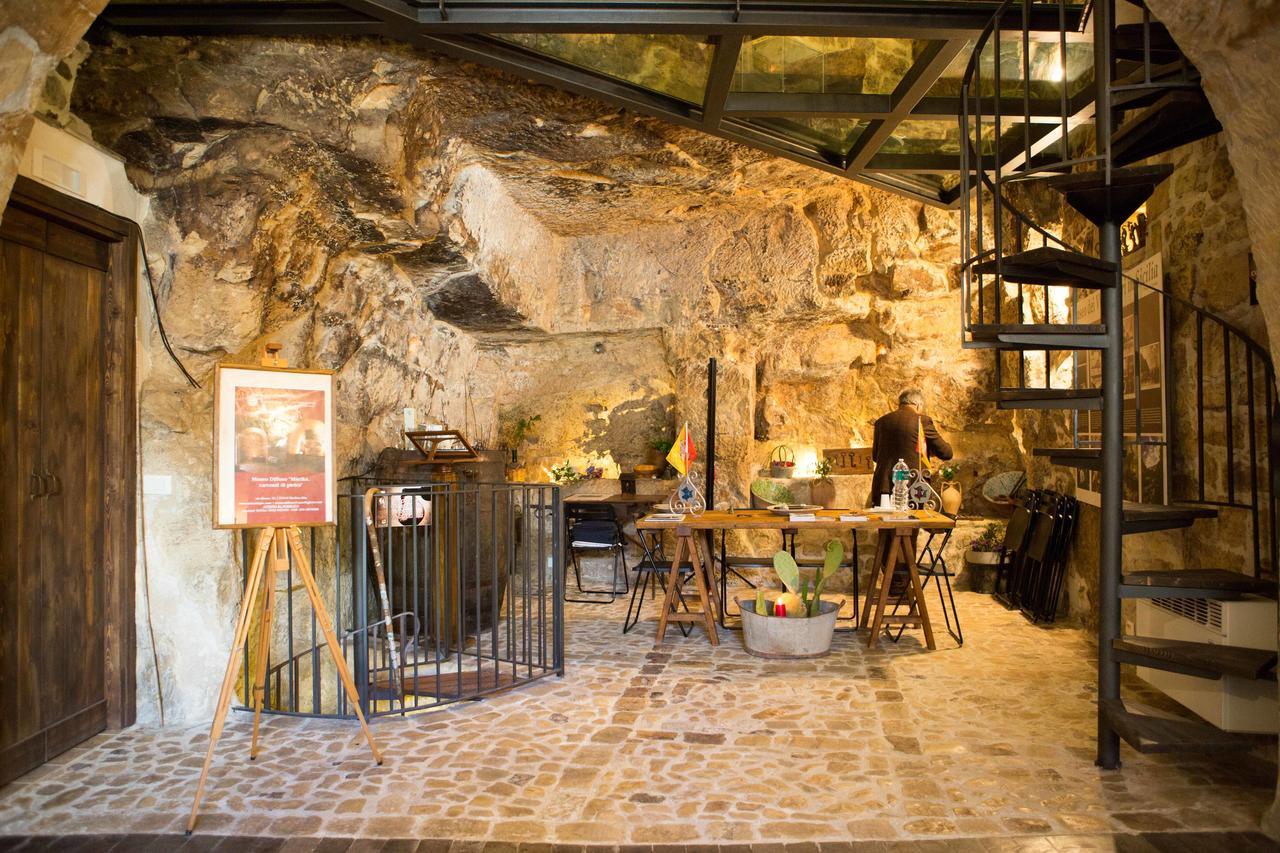 Case-Grotte Degli Avi, Esperienza Abitativa In Grotta Modica Eksteriør bilde
