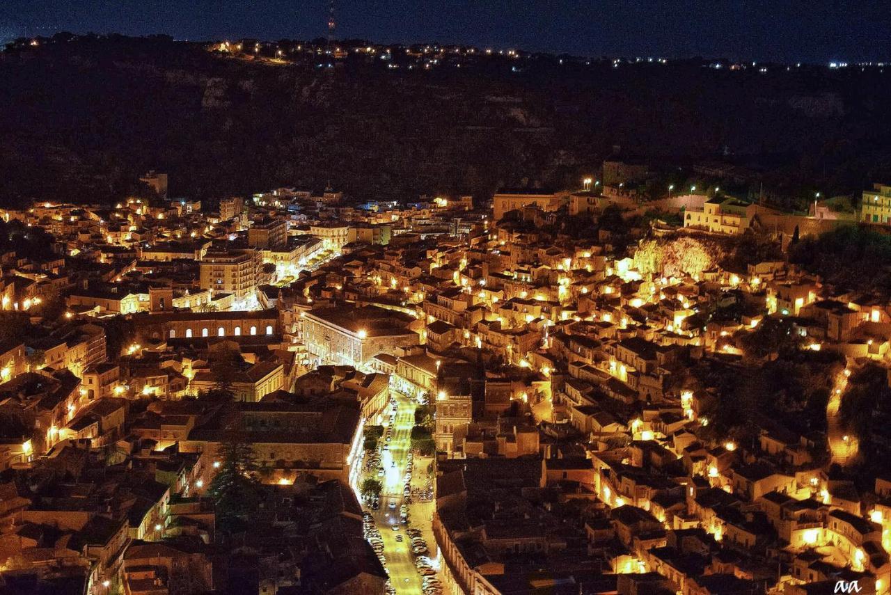 Case-Grotte Degli Avi, Esperienza Abitativa In Grotta Modica Eksteriør bilde
