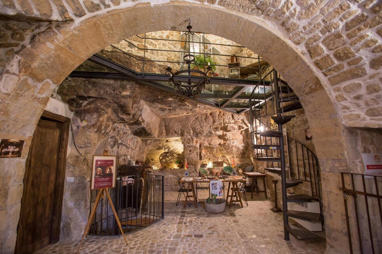 Case-Grotte Degli Avi, Esperienza Abitativa In Grotta Modica Eksteriør bilde